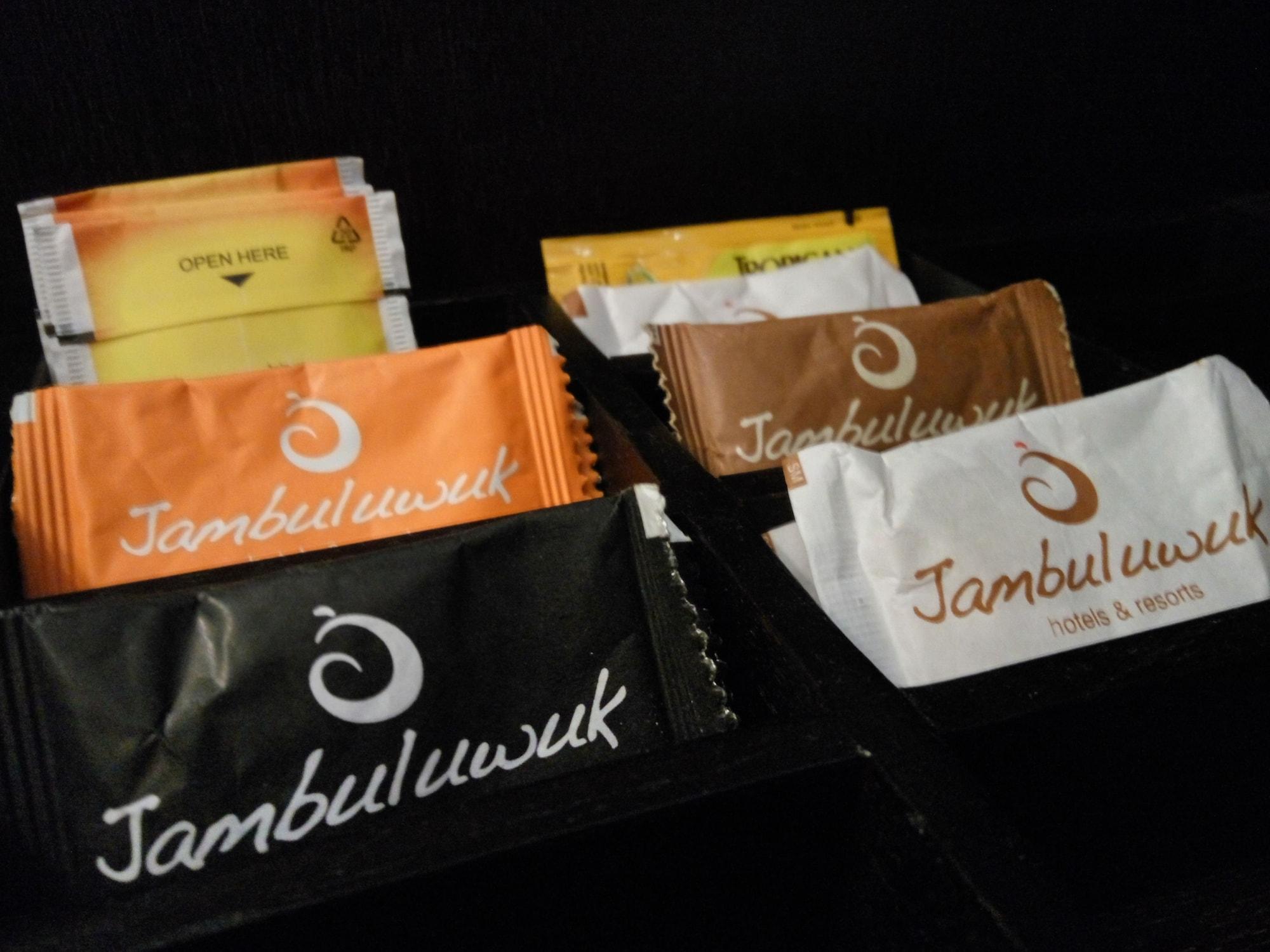 ジャンブルウック オセアノ スミニャック ホテル エクステリア 写真 Jamburock