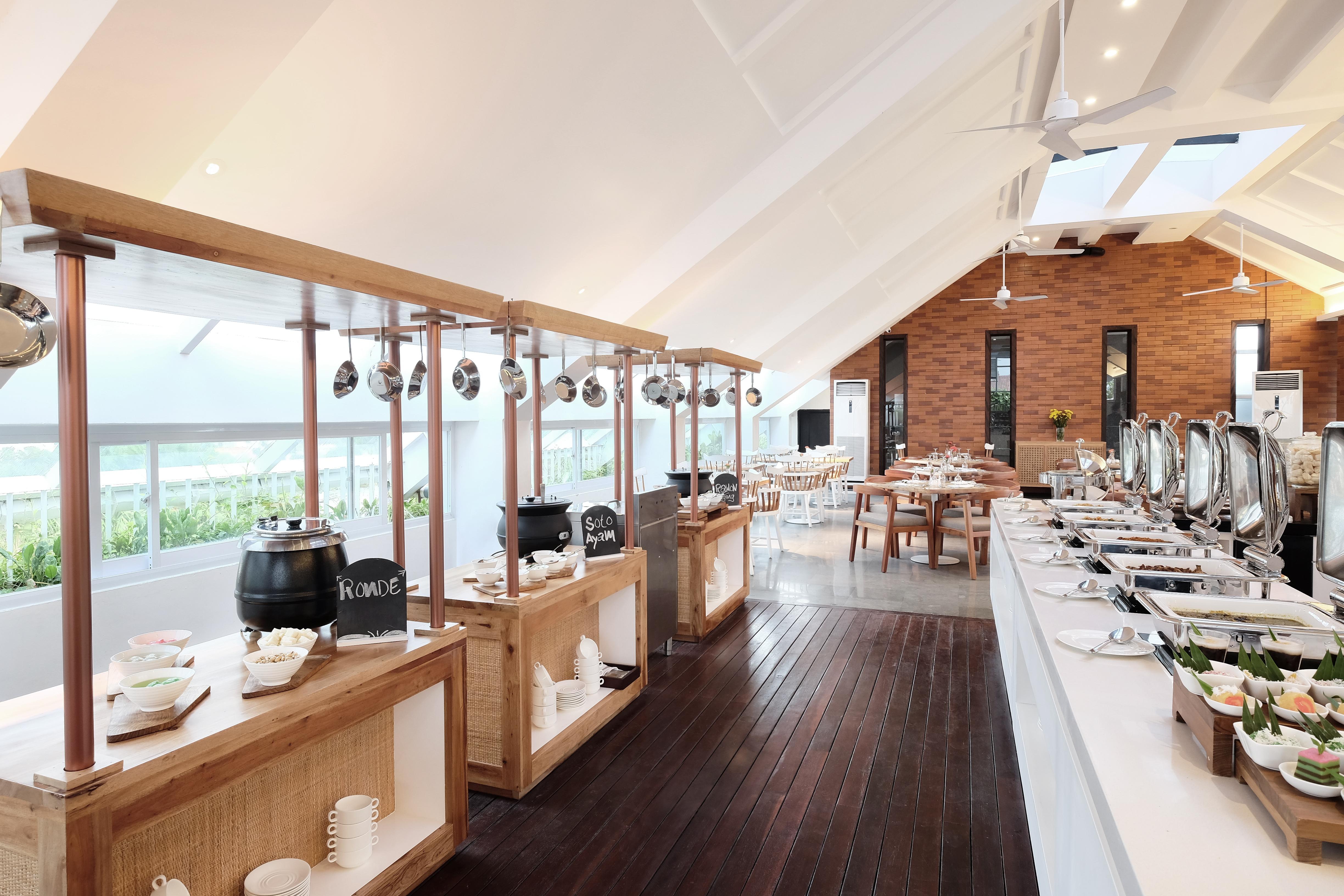 ジャンブルウック オセアノ スミニャック ホテル エクステリア 写真 The restaurant