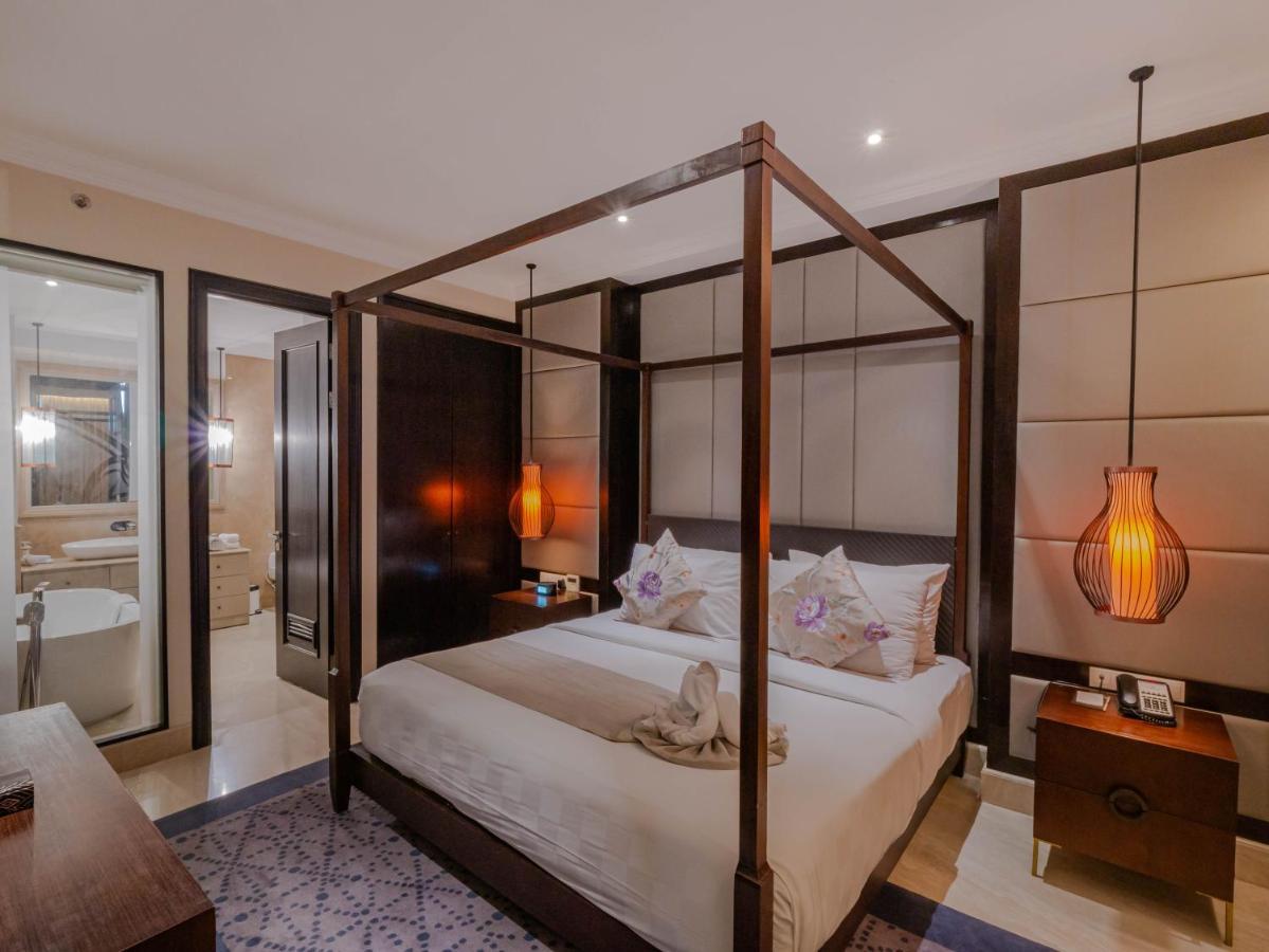 ジャンブルウック オセアノ スミニャック ホテル エクステリア 写真 A bedroom at the hotel